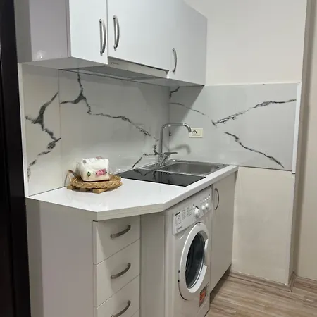 Ergi'S Studio Apartment Tirana Exterior photo